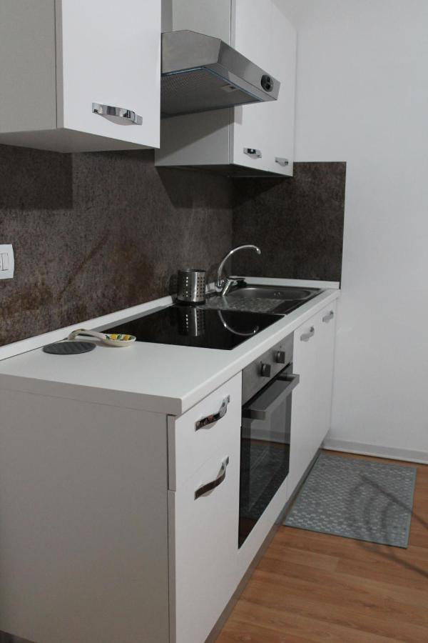 Charming Apartment Tilli With Parking 페루자 외부 사진